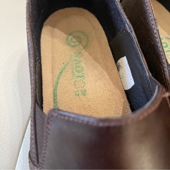 Naot Miro Flat Leather Comfort Shoes Women's Size EU 39 US 8-8.5 - Picture 2 of 10